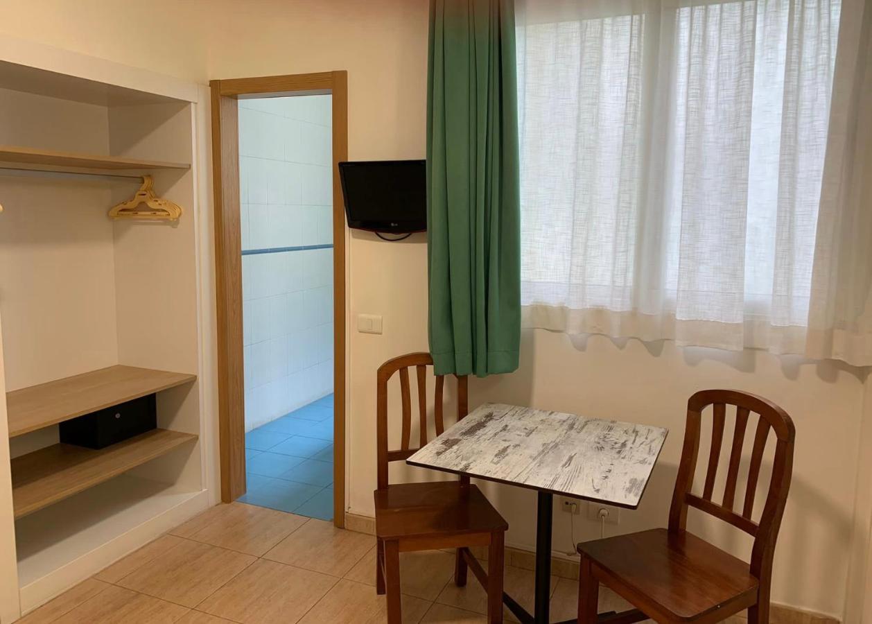 Apartamentos Tinoca Las Palmas de Gran Canaria Luaran gambar